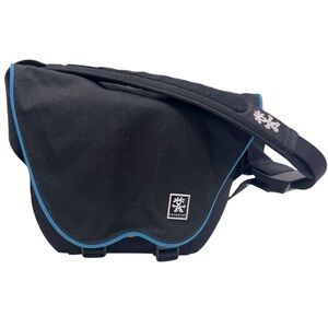 Crumpler‎ Camera Bag – Removable Compartments, Adjustable Straps, 9.5”